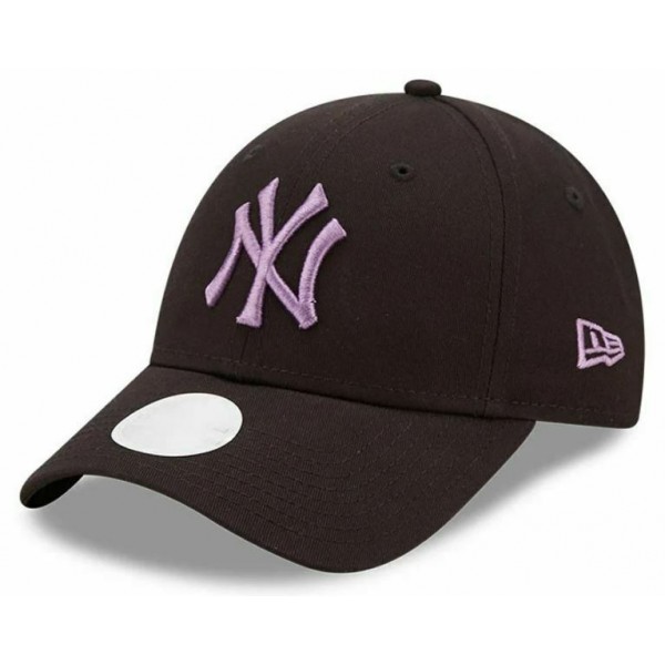 New York Yankees League Essential Womens Black 9FORTY Adjustable Cap 9FORTY Black 60240300
